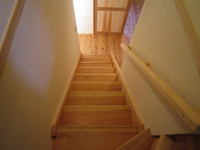 階段・カウンター3